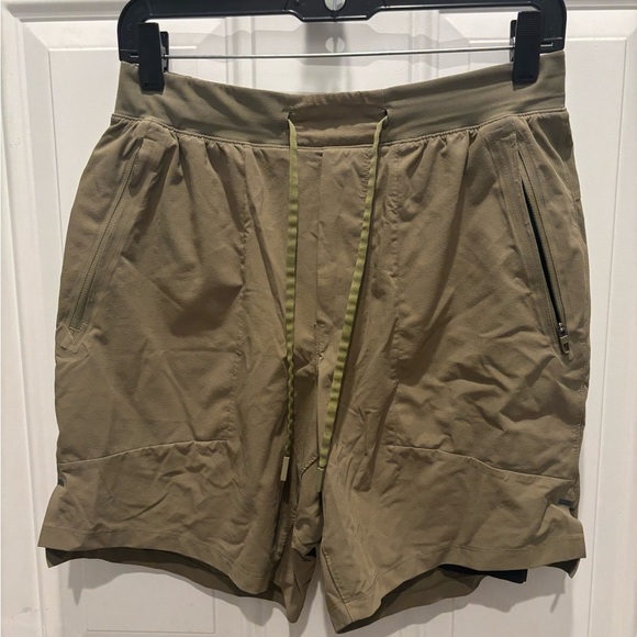 Lululemon Licence to Train Lined Short 7" - Picture 1 of 3